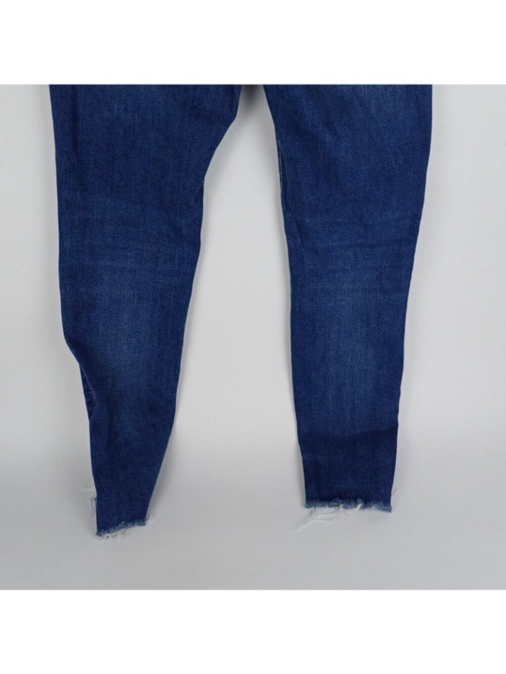 Closed Baker Skinny Jeans Organic Cotton Distressed Raw Hem Ankle Cut Size 29 - Picture 6 of 9